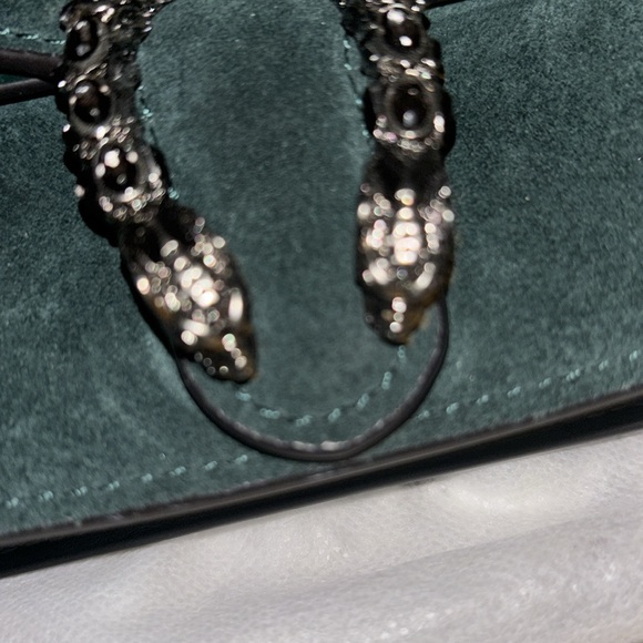 deisigned Velvet Shoulder not designer - Picture 4 of 4